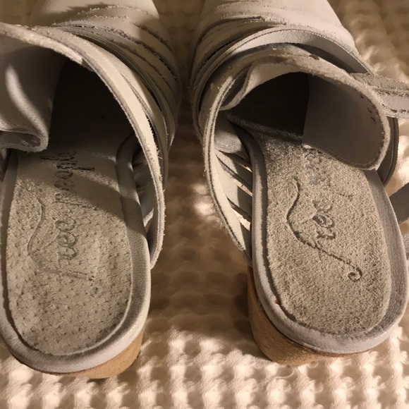 FREE PEOPLE boots - Picture 3 of 7